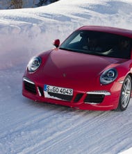 Porsche Ice Experience, ride fast for unforgettable driving experience.